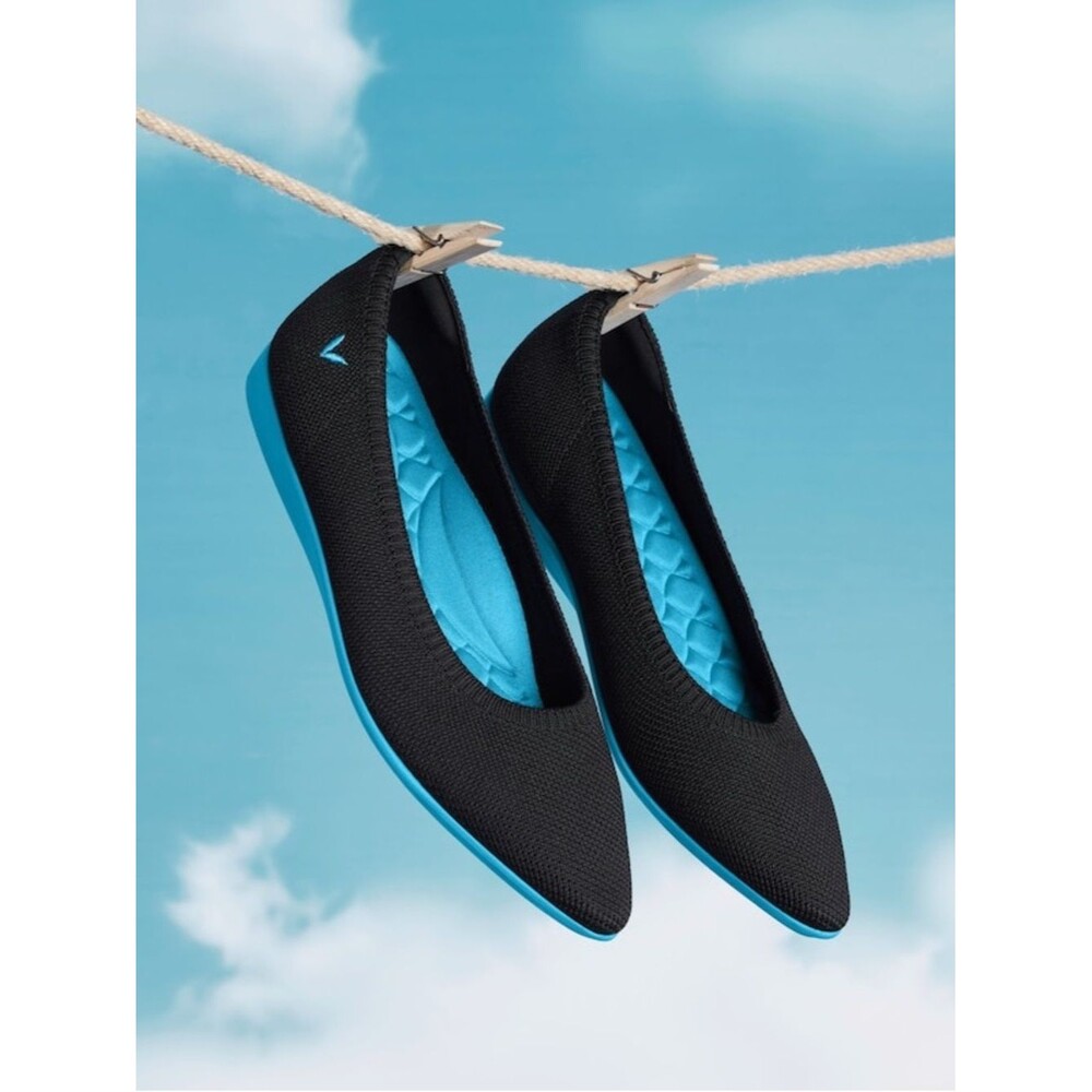 Vivaia Lightweight Pointed Toe Ballet Flats Womens 37 Aria Walker Black Lapis